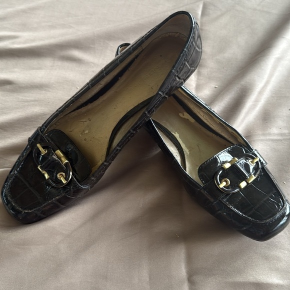 Bandolino Brown Leather Loafers Faux Croc Embossed Gold Buckle Detail Sz 8 - Picture 2 of 12